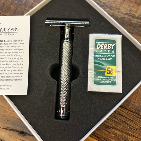 Baxter of California Double Edge Safety Razor. New in box. - Picture 2 of 8